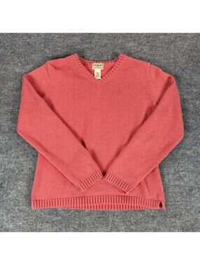 Vintage L.L.Bean Women's V-Neck Coral Cotton Sweater Medium - Classic Monochrome
